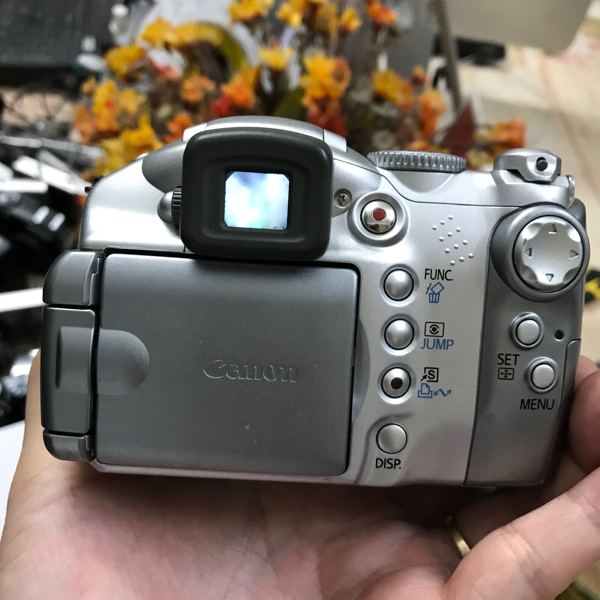CANON POWERSHOT S2IS máy cổ điển