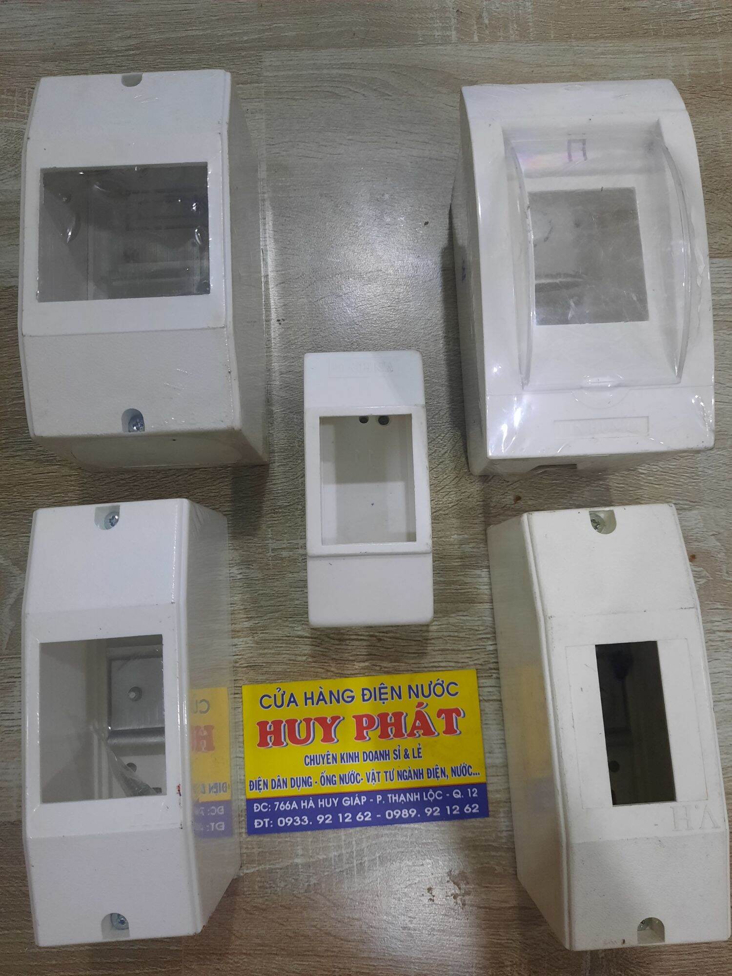 [HCM]Hộp đế nổi MCB tép 1P ( CB tép 1 pha)
