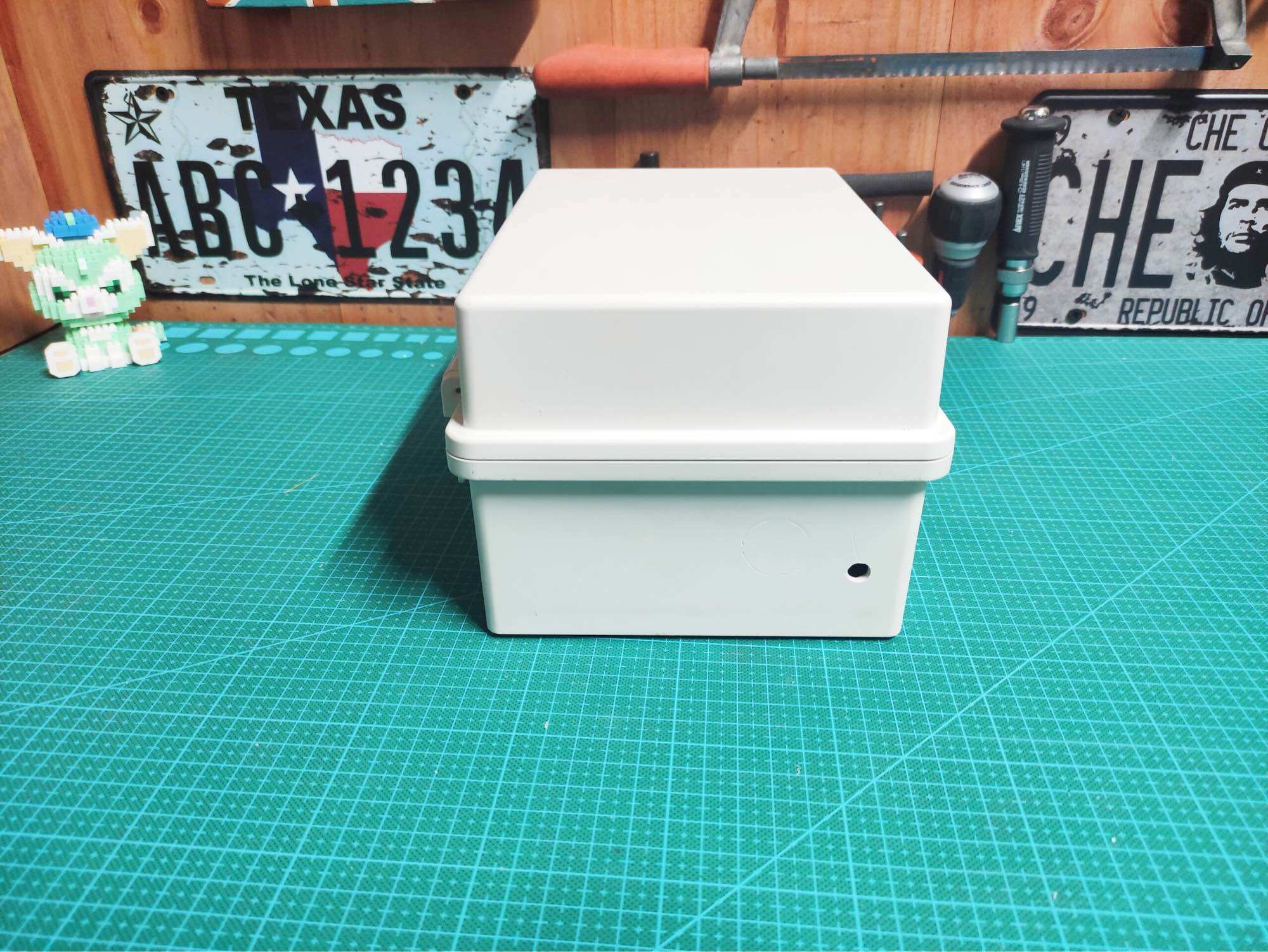 Hộp Chế Máy Hàn Cell Pin ( Giá Hộp Ko Bao Gồm Phụ Kiện - Hàng Có Sẳn )