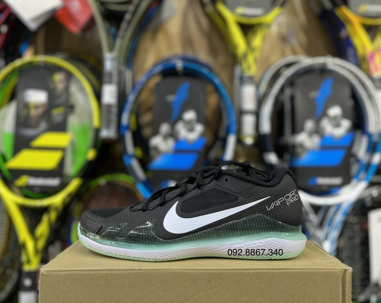 Giày tennis Nike Varpor Fan Nadal white/black