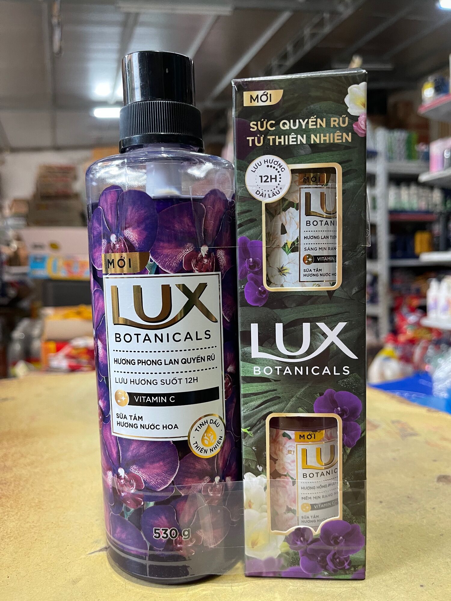 Sữa tắm Lux hương nước hoa cao cấp 530g tặng thêm 2 chai x100g