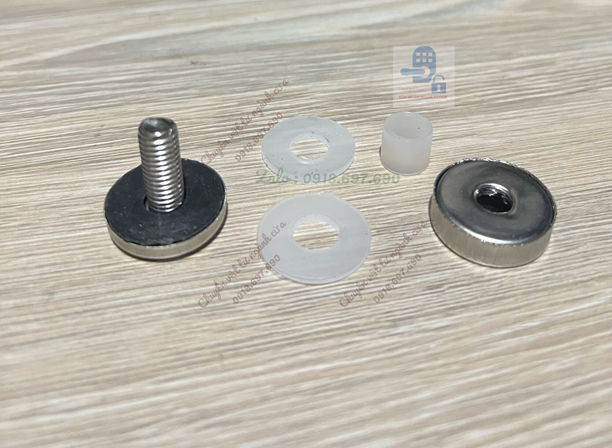 2 con Ốc kính tay trụ cầu thang lan cang