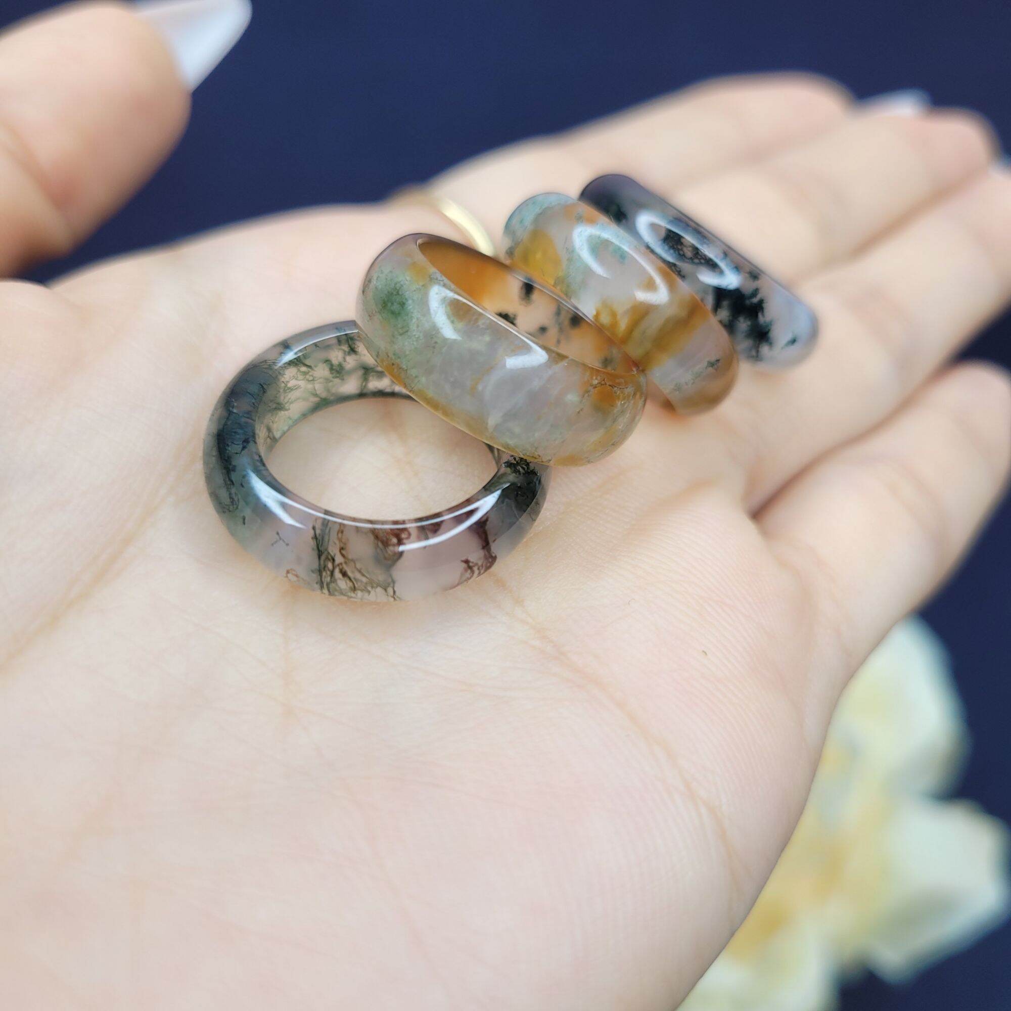 Nhẫn nguyên khối băng ngọc thủy tảo ni 17 - Phong Thủy TUDO