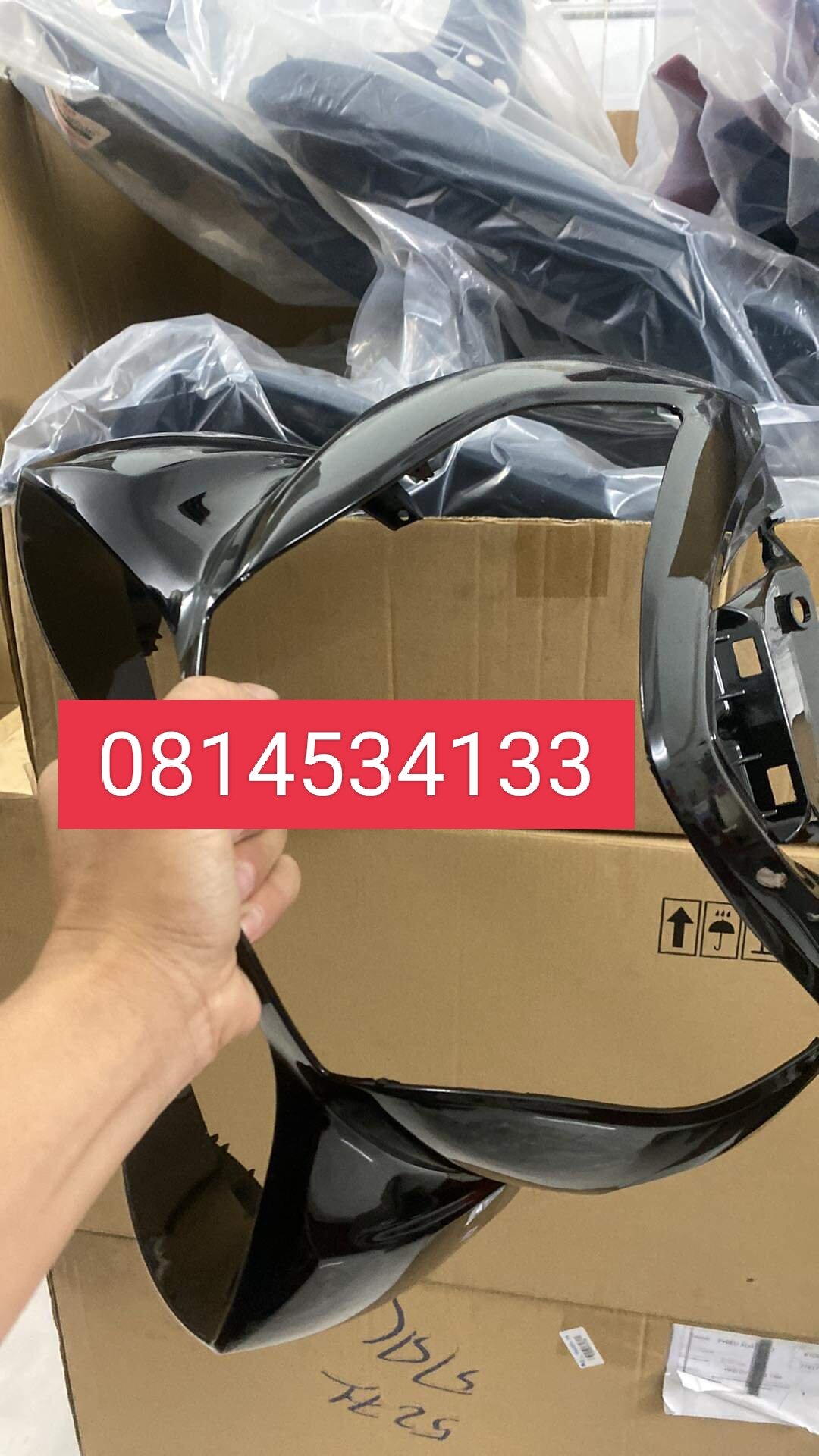 Bửng trước (ốp đèn pha) suzuki Hayate 125 đời đầu