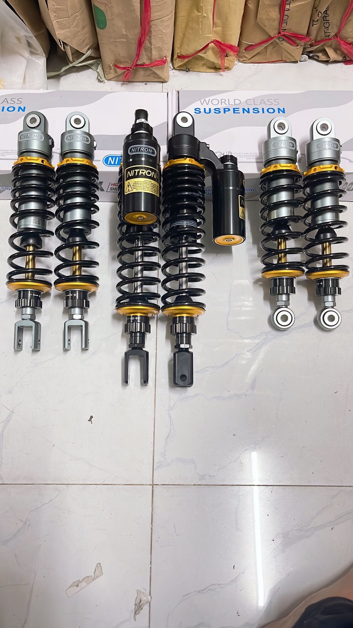 Phuộc nhún nitron shvn full đen