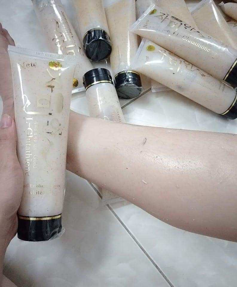 Gel tẩy tế bào chết body có hạt massage