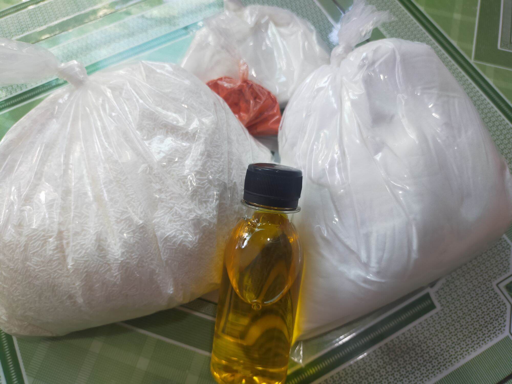 1 phần bột pha nước rửa chén 35 đến 40 lit nước 145k