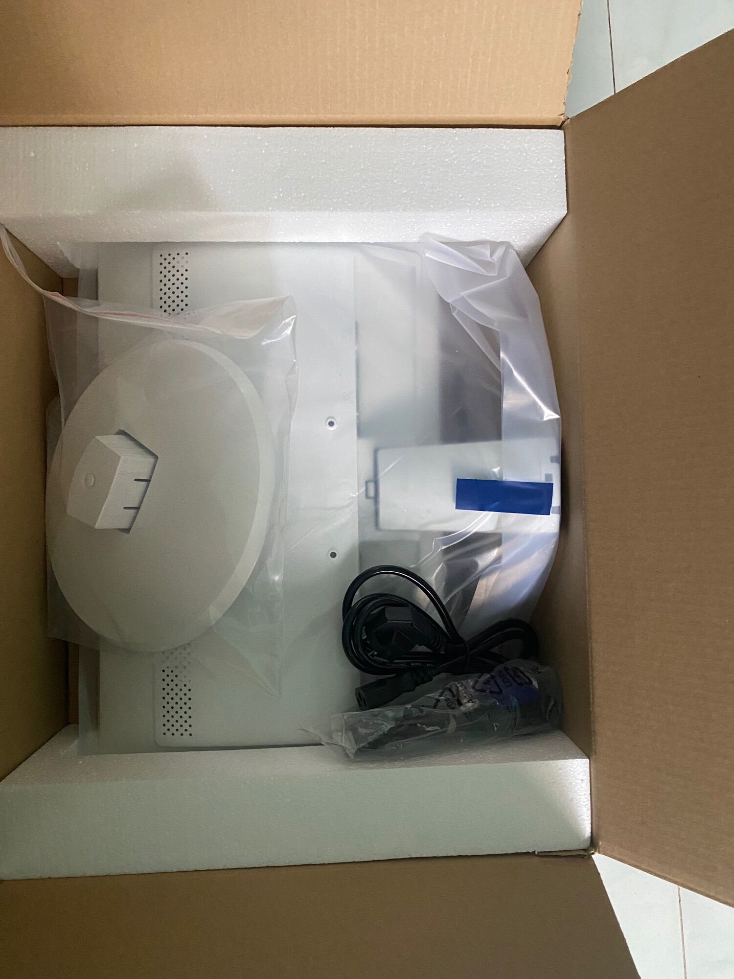 Màn hình vi tính Fujitsu 20 inch renew Fullbox