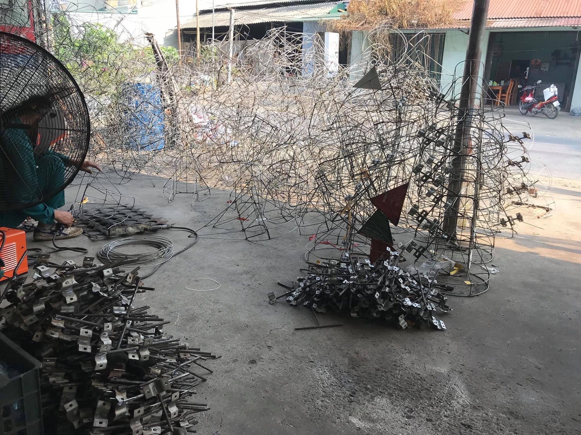 Lồng Gặt lúa- siêu ôm lúa