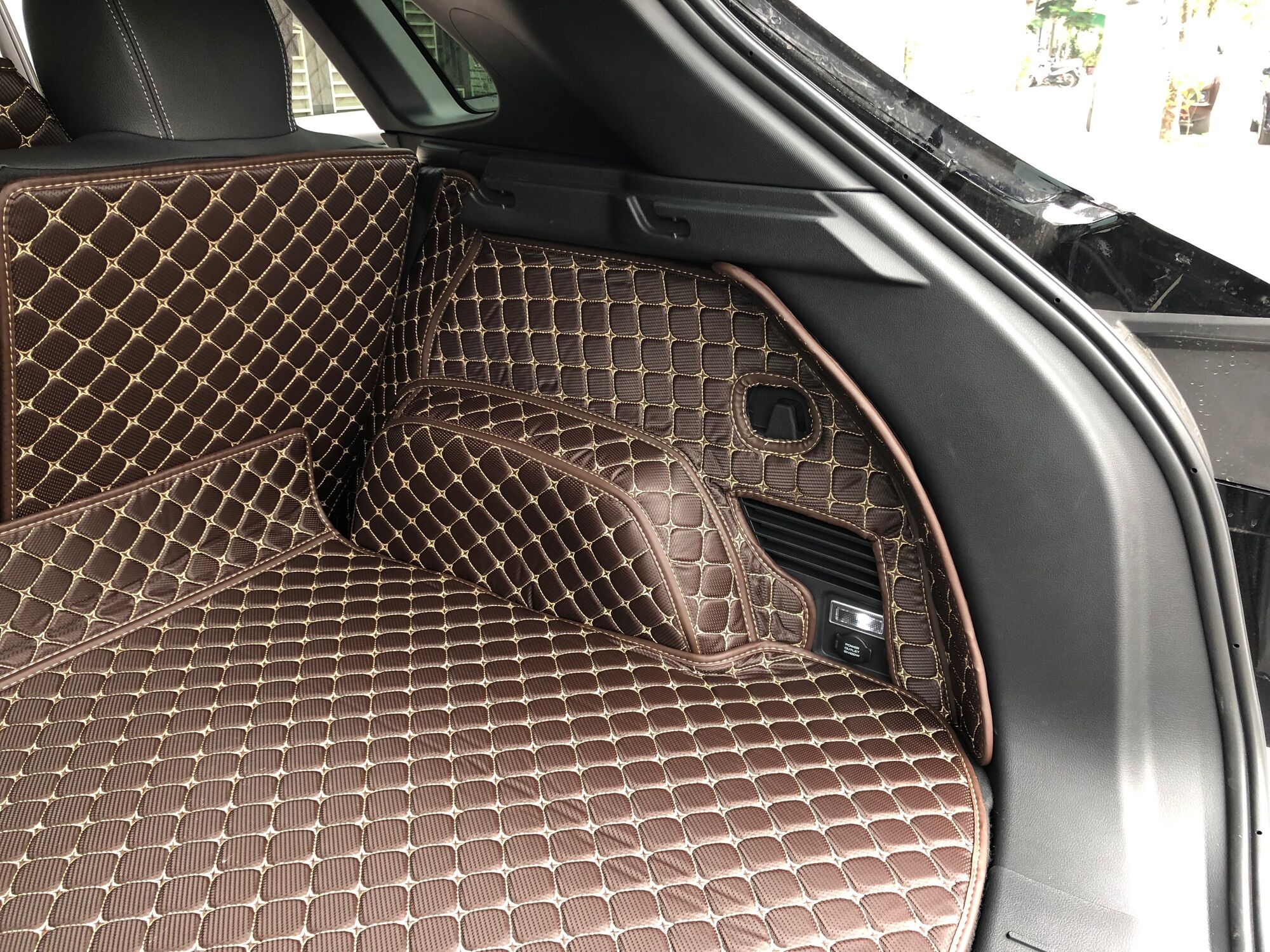 Thảm lót full cốp cho Vinfast VF8