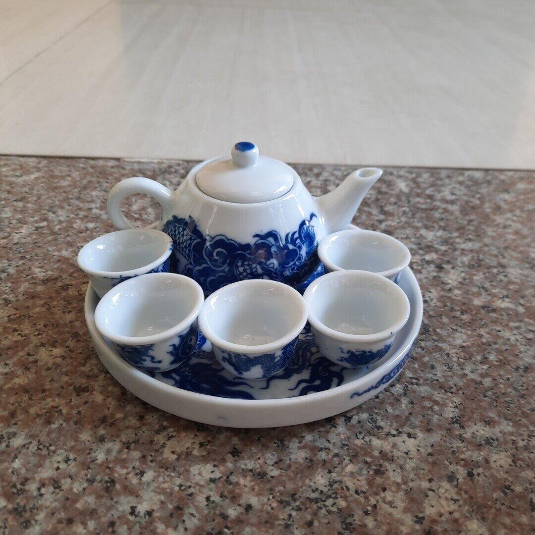 Bộ ấm chén thờ cúng mini.Hàng sứ Bát Tràng.