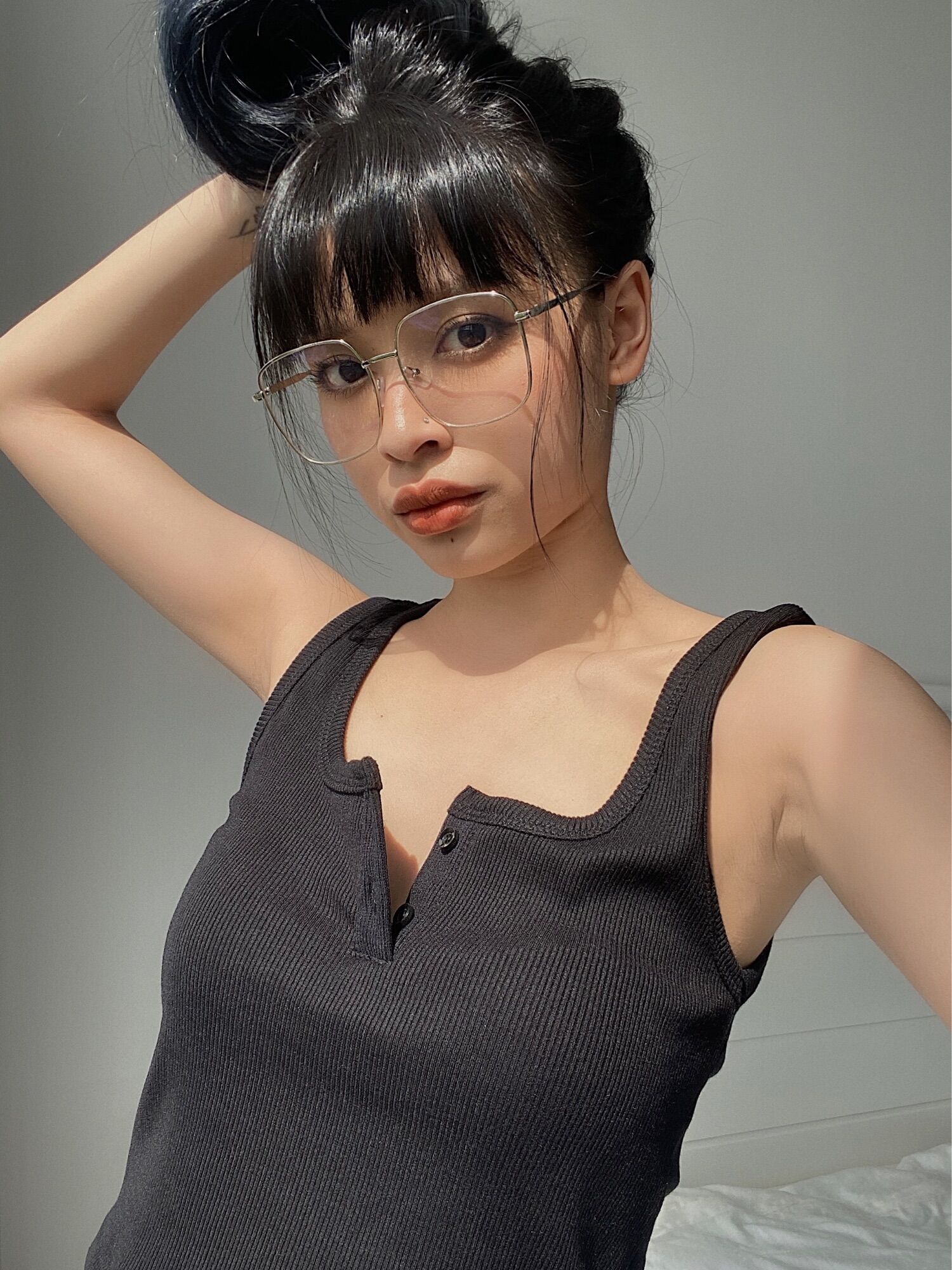 Áo ba lỗ sát nách nút gài Button Top