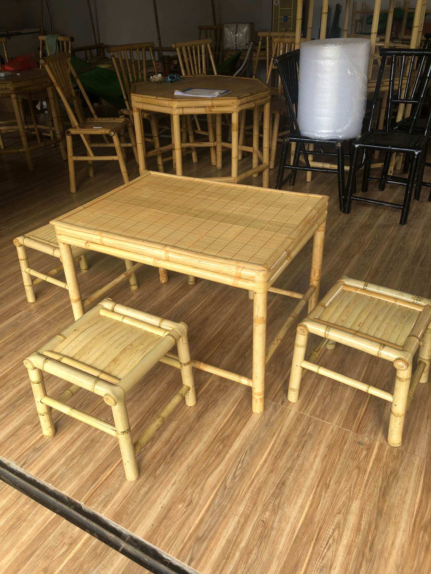 bàn ghế tre,bàn ghế trúc,bàn ghế ăn cơn