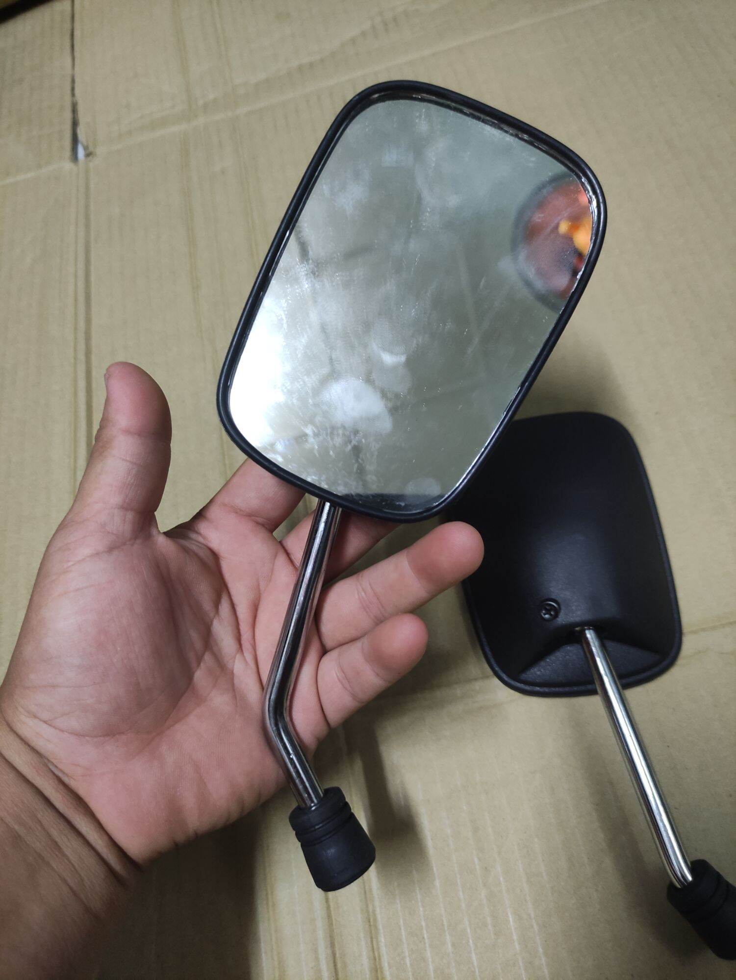 Kiếng chiếu hậu xe 82,gương chiếu hậu xe dd,dh,82