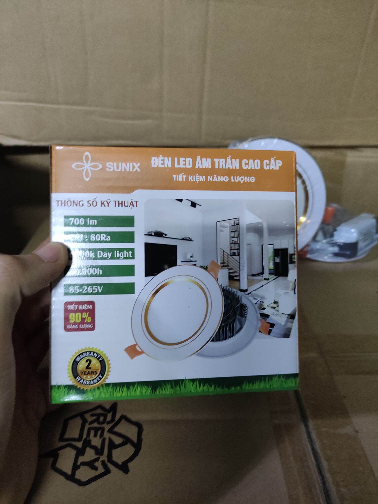Đèn âm trần 7w 3 chế độ sáng sunix bảo hành 2 năm