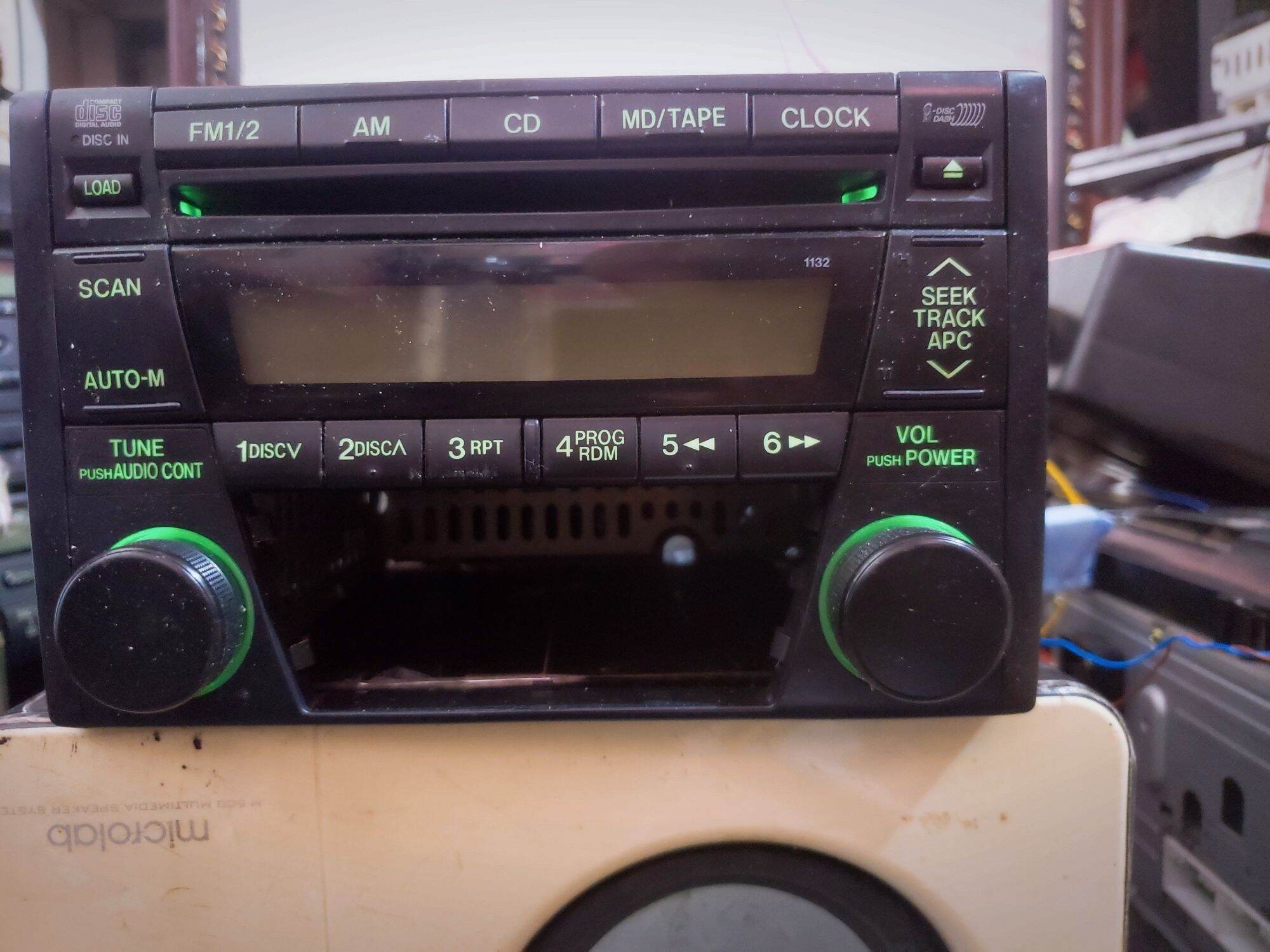 đầu CD cho xe ô tô MAZDA 626 ( LOẠI 6 DISK & Md tape )