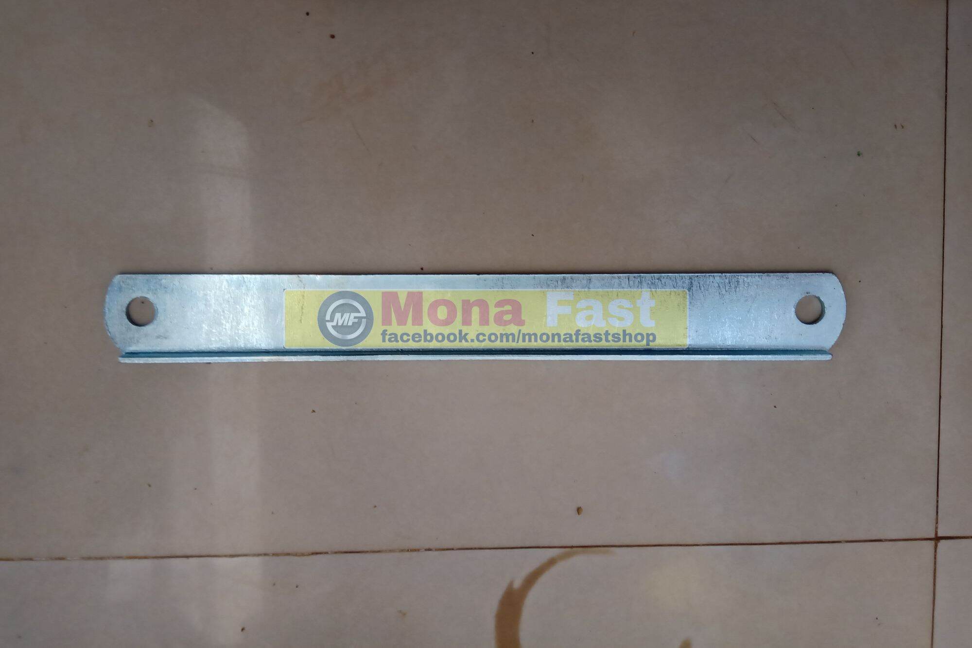 Pát sắt dài 25cm lỗ ốc 10li