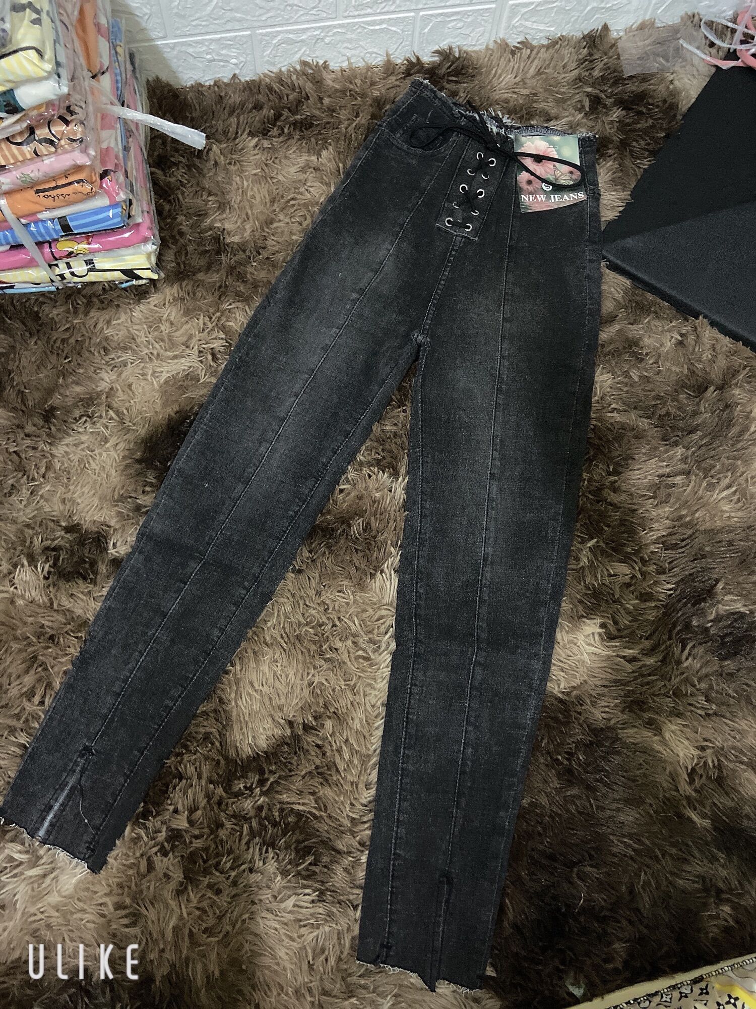 Quần jean khói dây kiểu sẻ lai . Size S