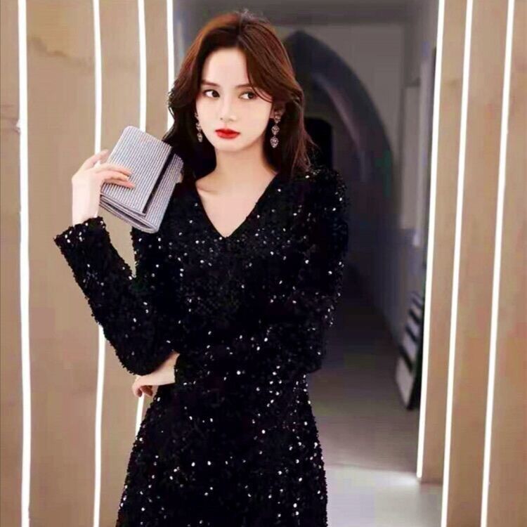 Đầm dự tiệc đính đá kim sa