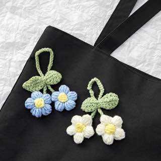 Móc khoá hoa 5 cánh bằng len handmade