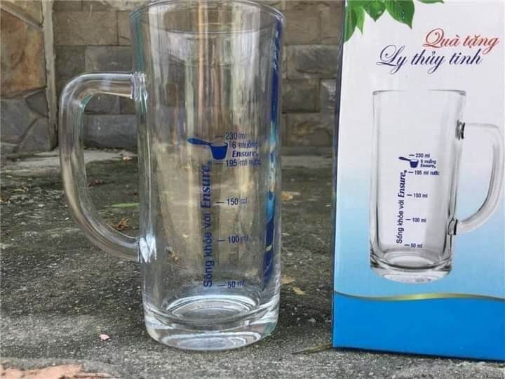 LY CHIA VẠCH ENSURE
