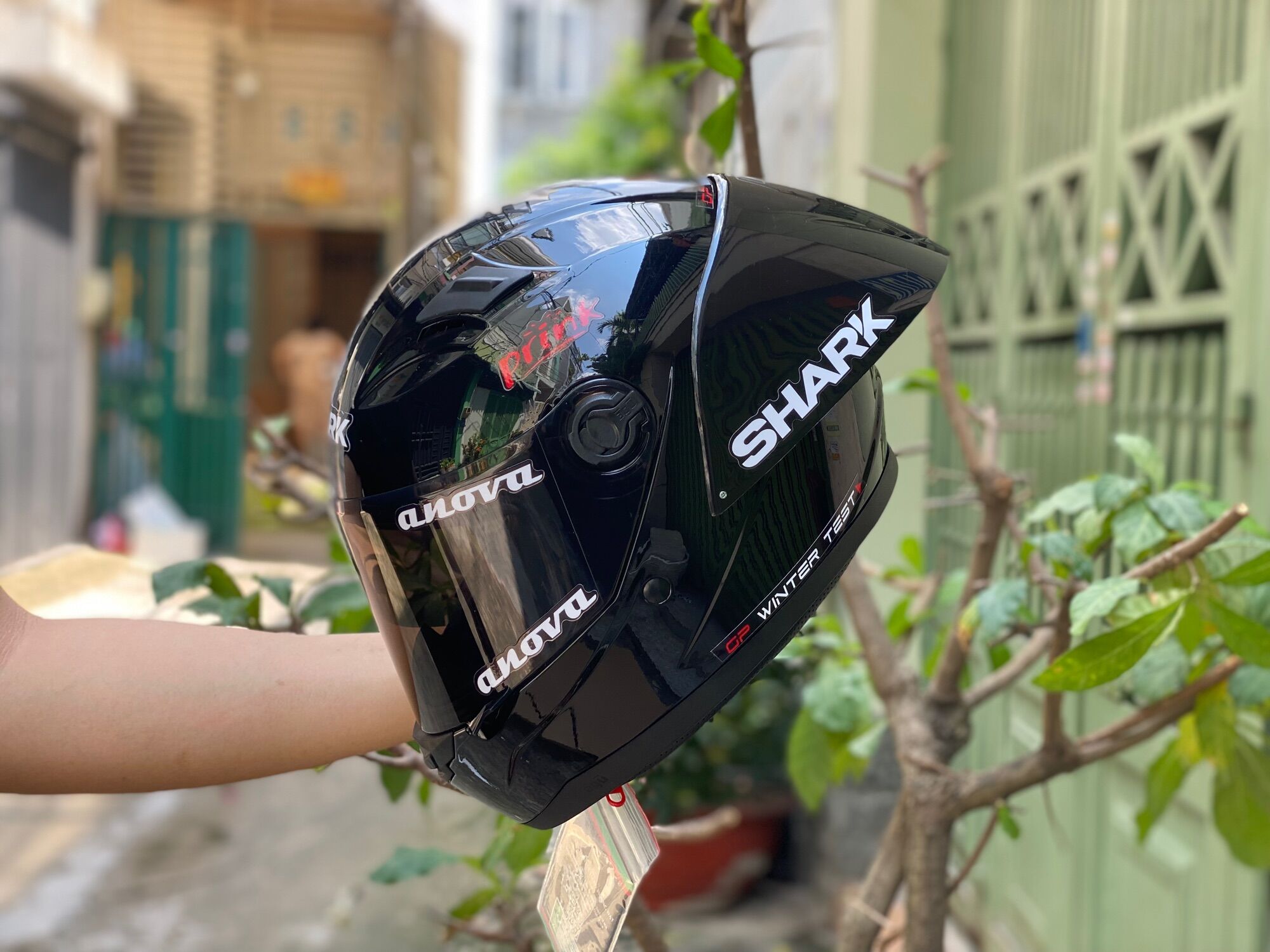 Nón Fullface Đen bóng mới nhất 2019, Lên Đuôi gió VÀ TEM SHARK