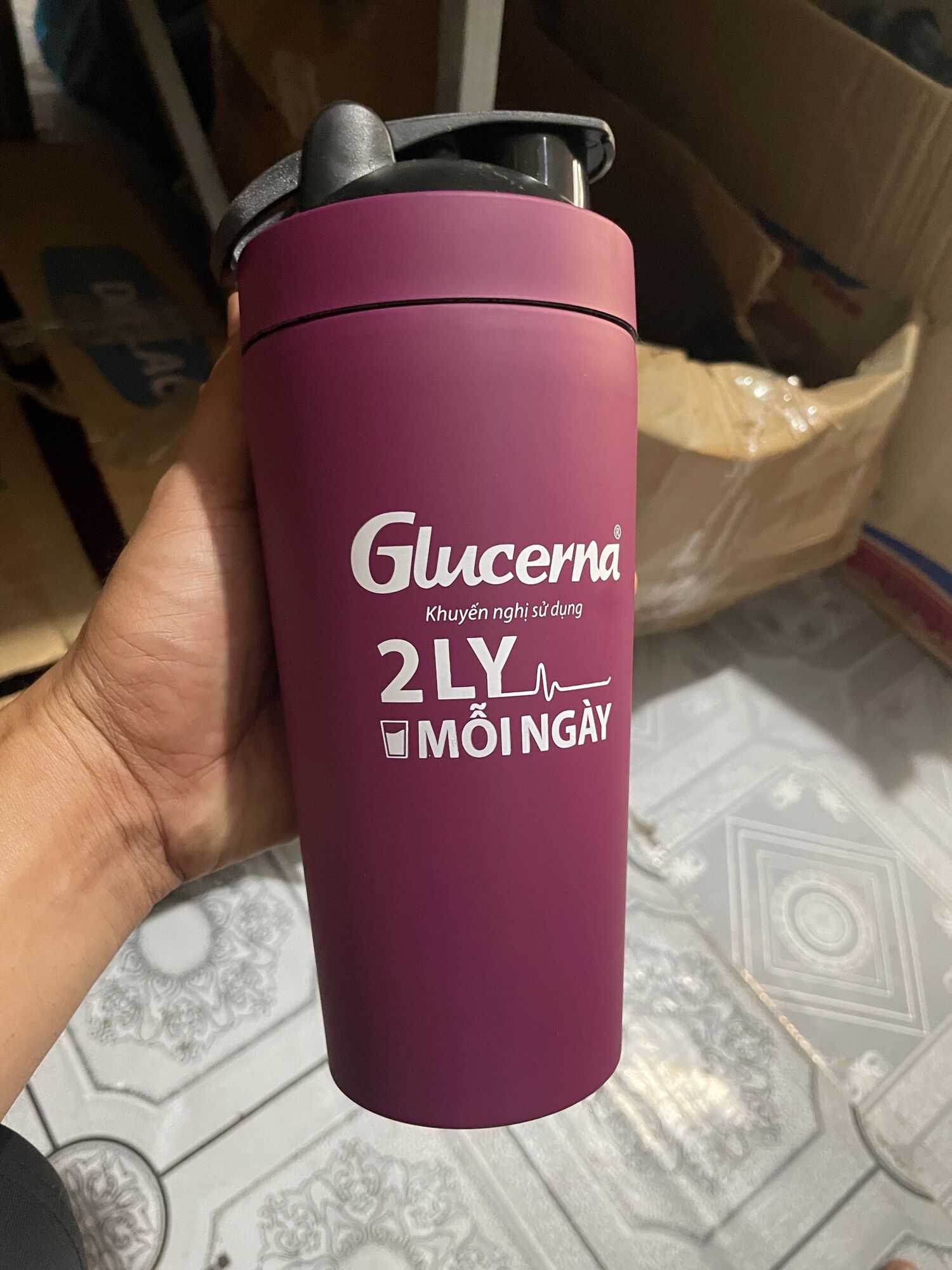 Ly lắc giữ nhiệt- hkm glucerna
