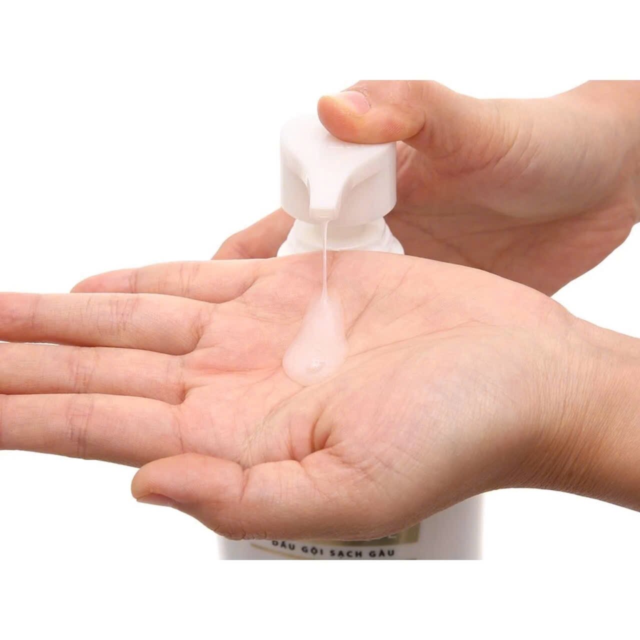 Dầu gội clear thảo dược Botanique 630g (9 loại thảo dược quý )