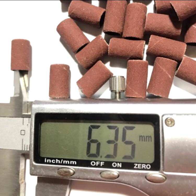 Đầu chà nhám Grit 600 gắn trục su 6.35mm