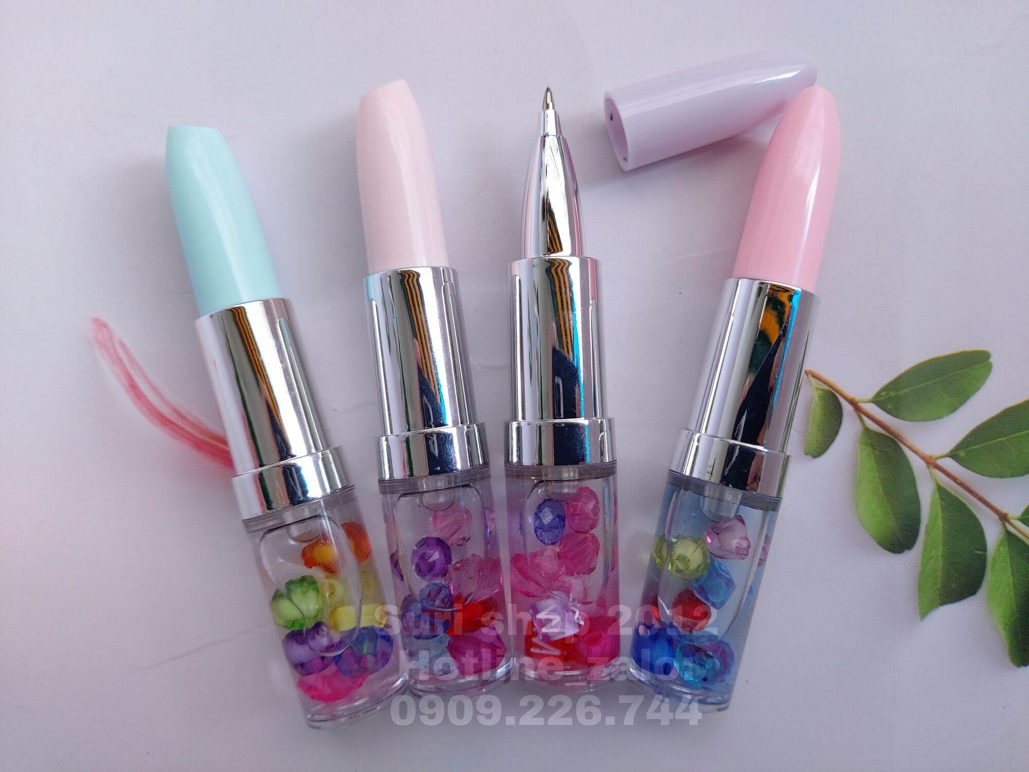 01 cây bút gel mực xanh hình cây son