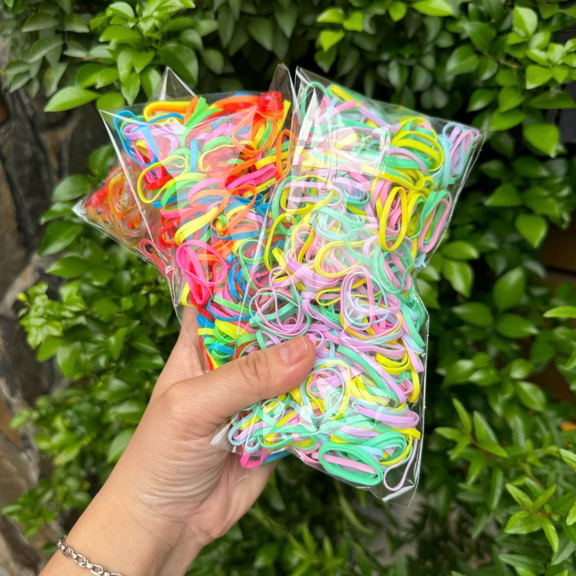 túi 500 thun cột tóc ( màu ngẩu nhiên)
