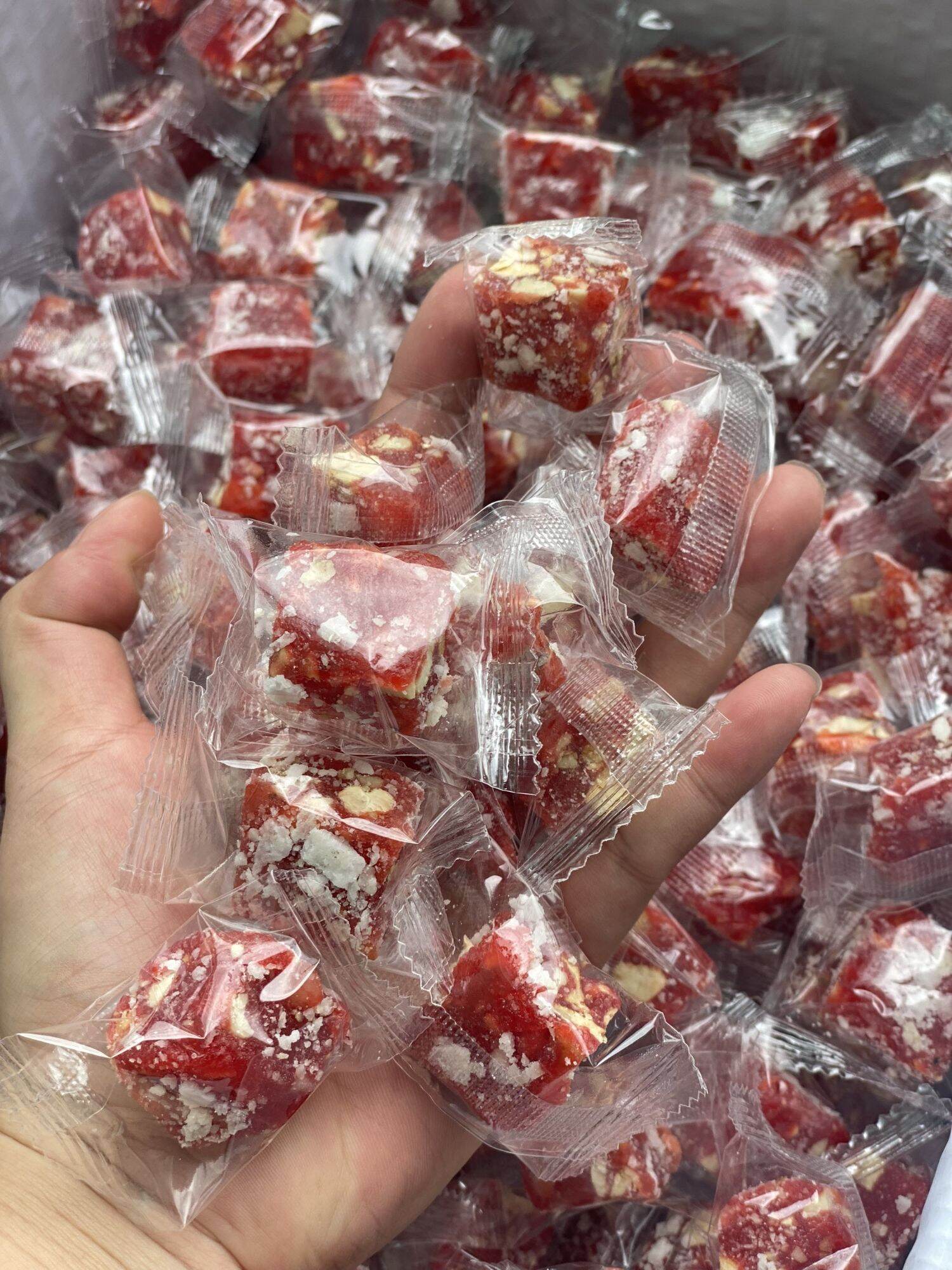 Dâu viên sấy dẻo phủ cơm dừa 500g