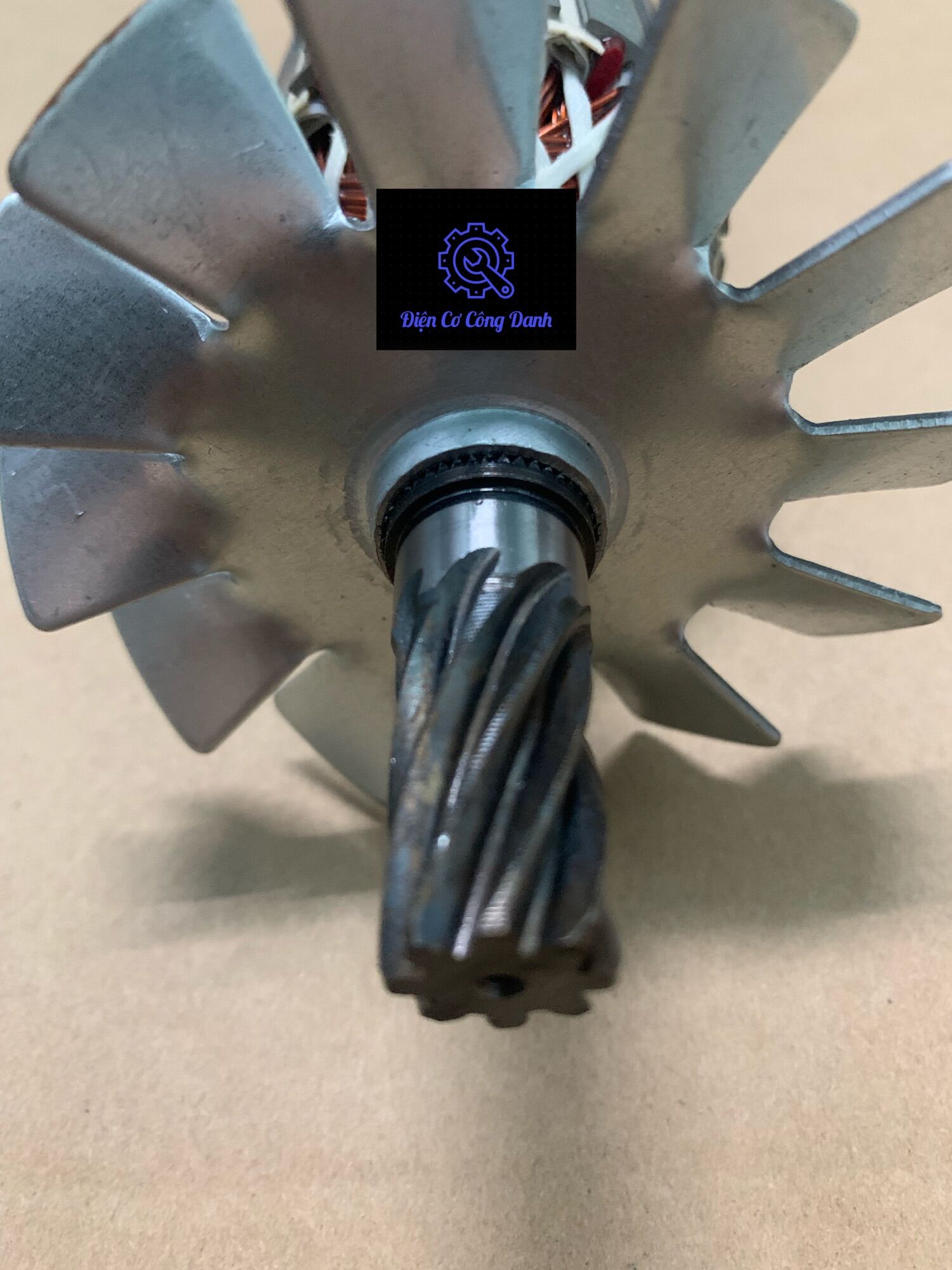 Rotor máy cắt sắt bàn (lưỡi 350mm 355mm) Yiok
