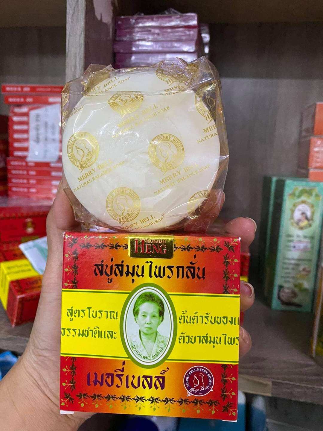 Xà Phòng Mụn Lưng Madame Heng Thái Lan