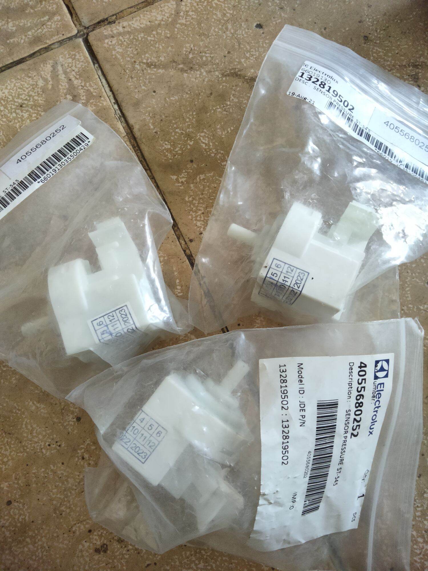 Phao máy giặt electrolux