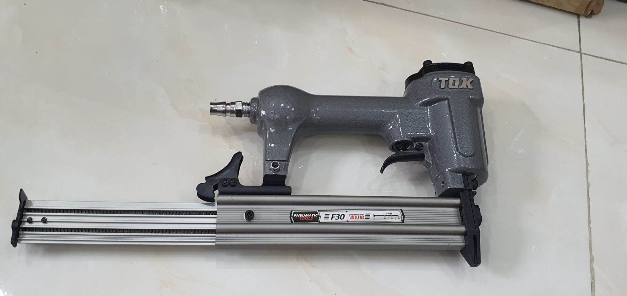 Súng Bắn Đinh TOK F30 ( gỗ )