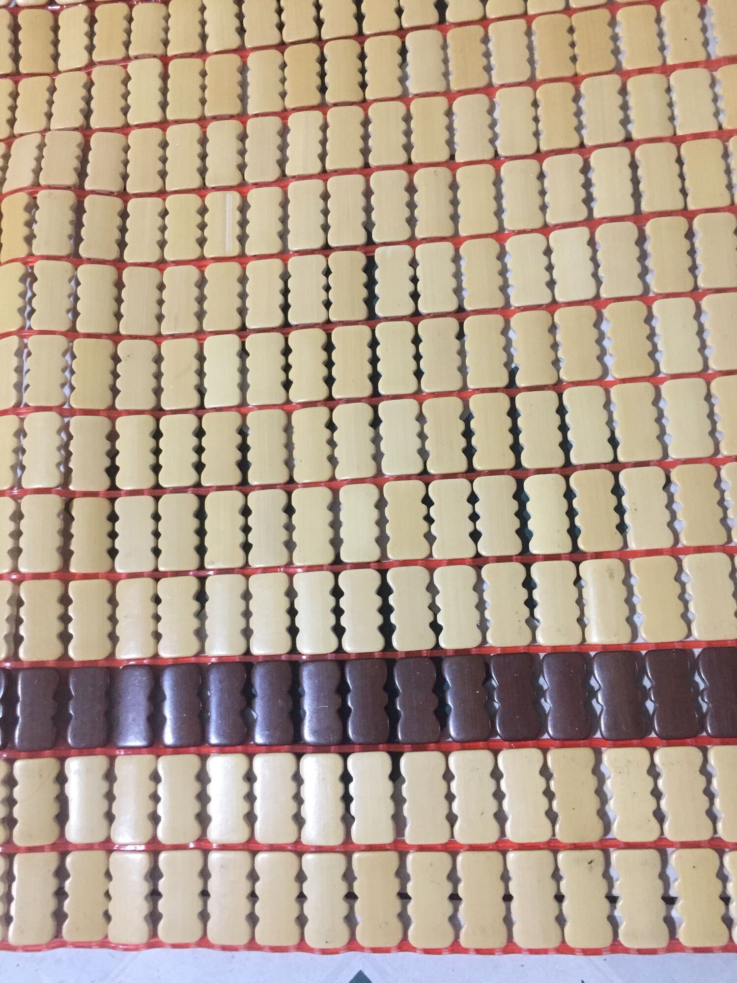 Chiếu trúc hạt vàng 1,6x1,9m không viền