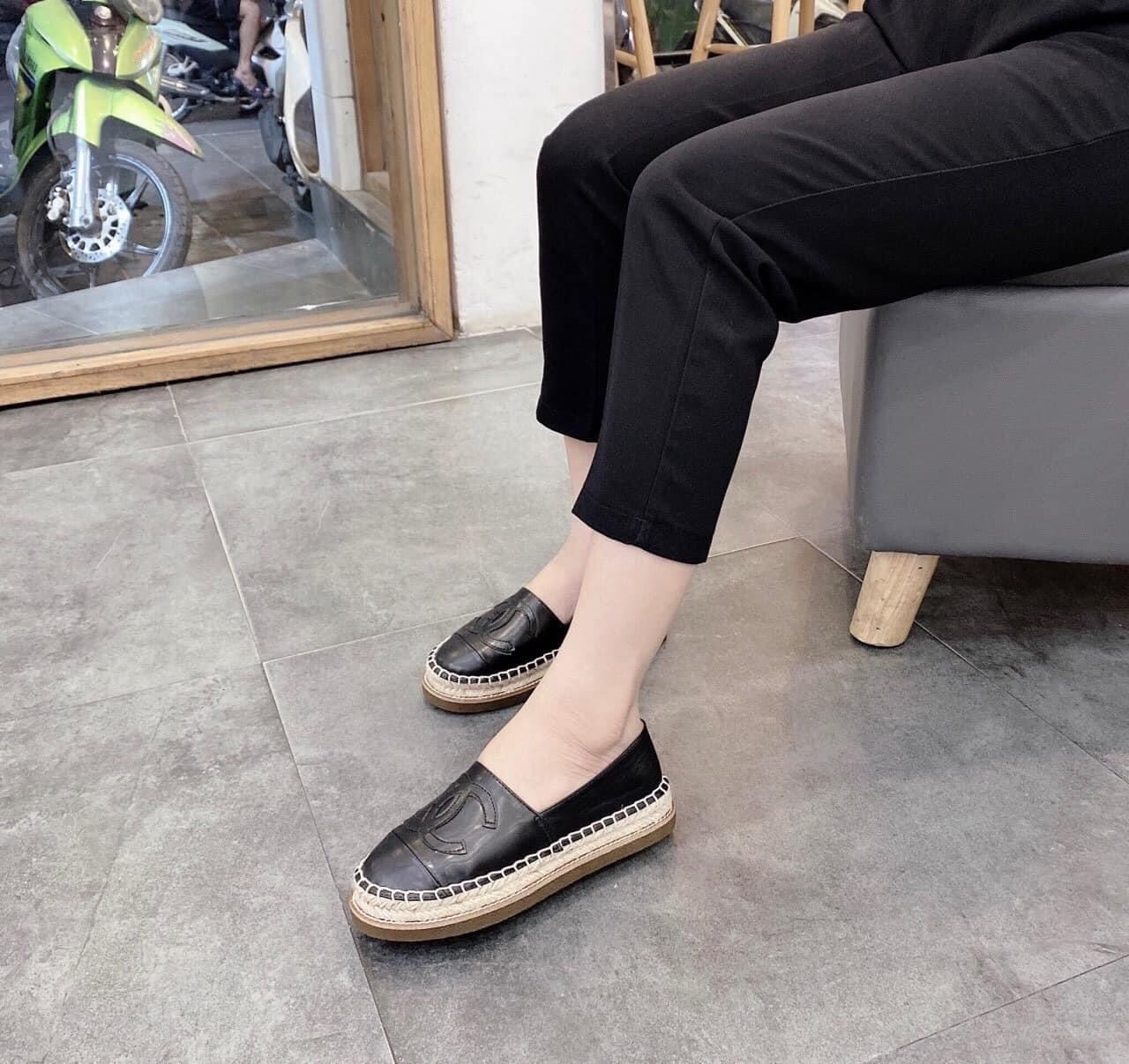 Giày bệt C.h.a.n.e.l slipon đế kếp da mềm