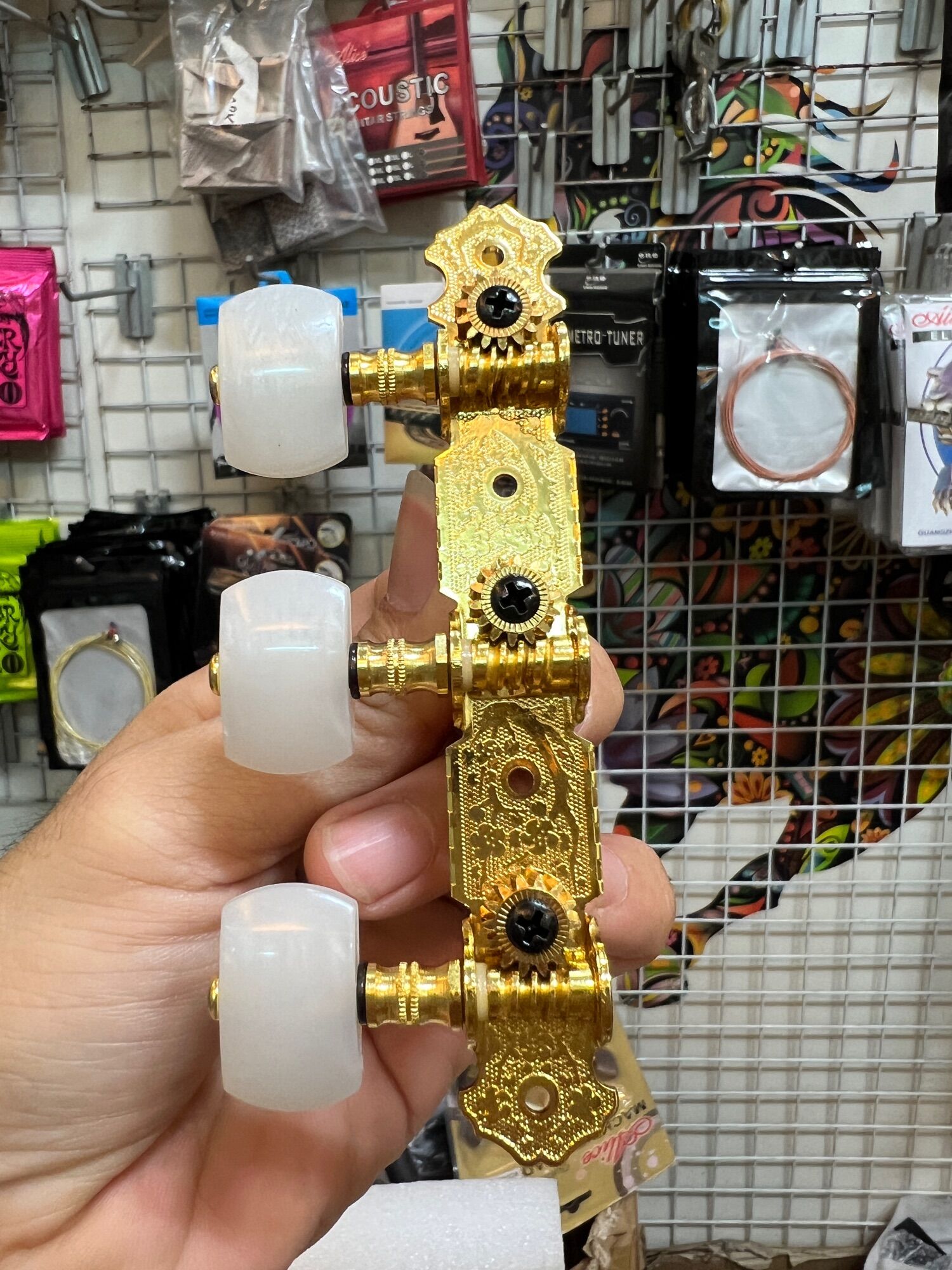 Khoá đàn guitar classic cao cấp