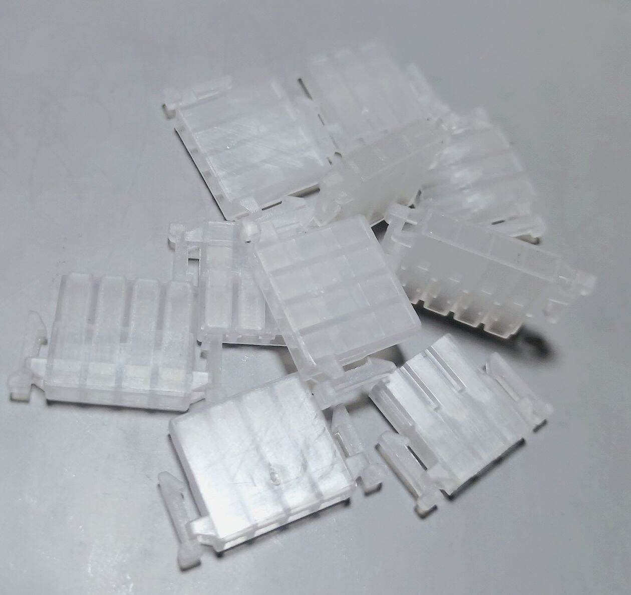 Giắc nhựa cái 4p cos 2.2 gắn xe máy