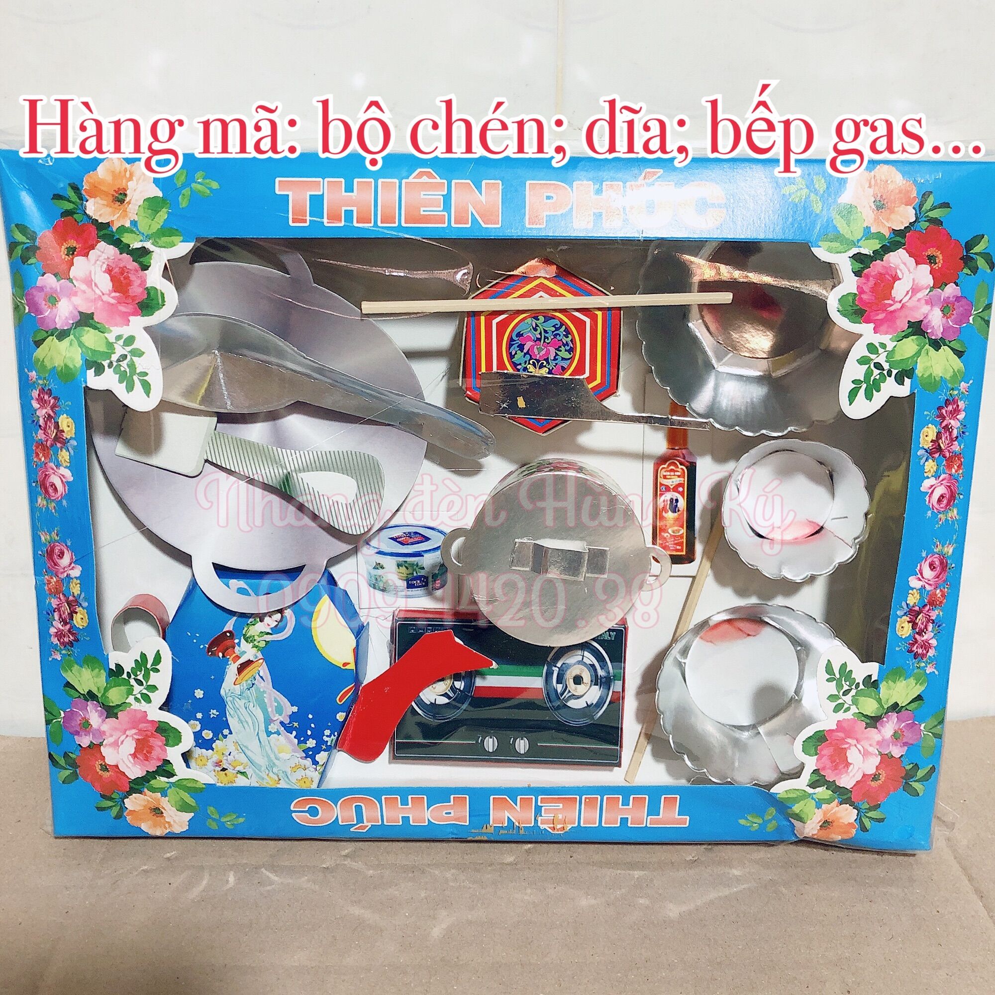 Hàng mã: bếp gas; chảo; nồi....giấy