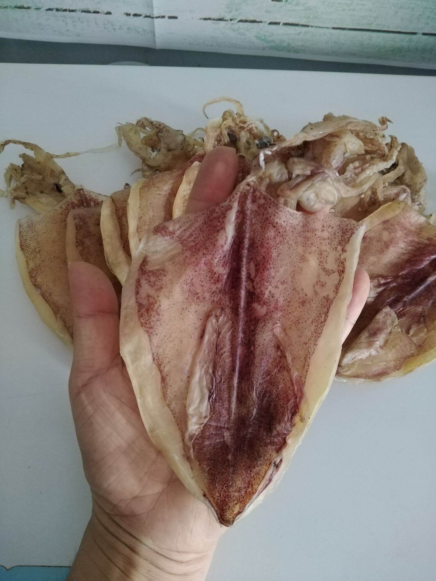 KHÔ MỰC 15-20con/ 200g