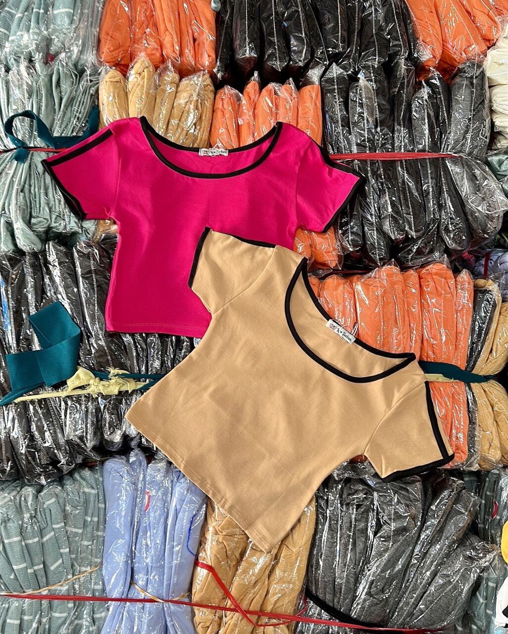 áo croptop viền cổ form 45kg(v1)