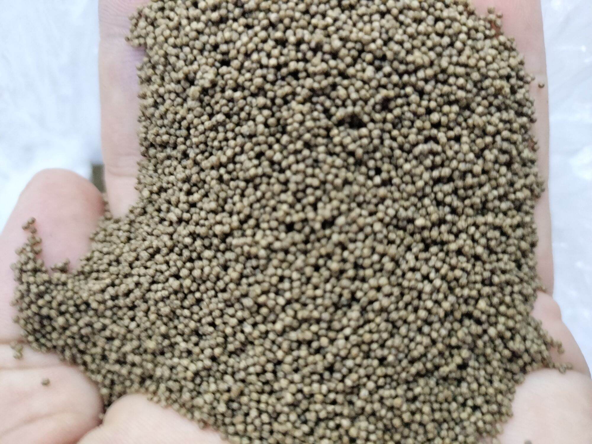 100gr thức ăn cá 7 màu viên nhỏ