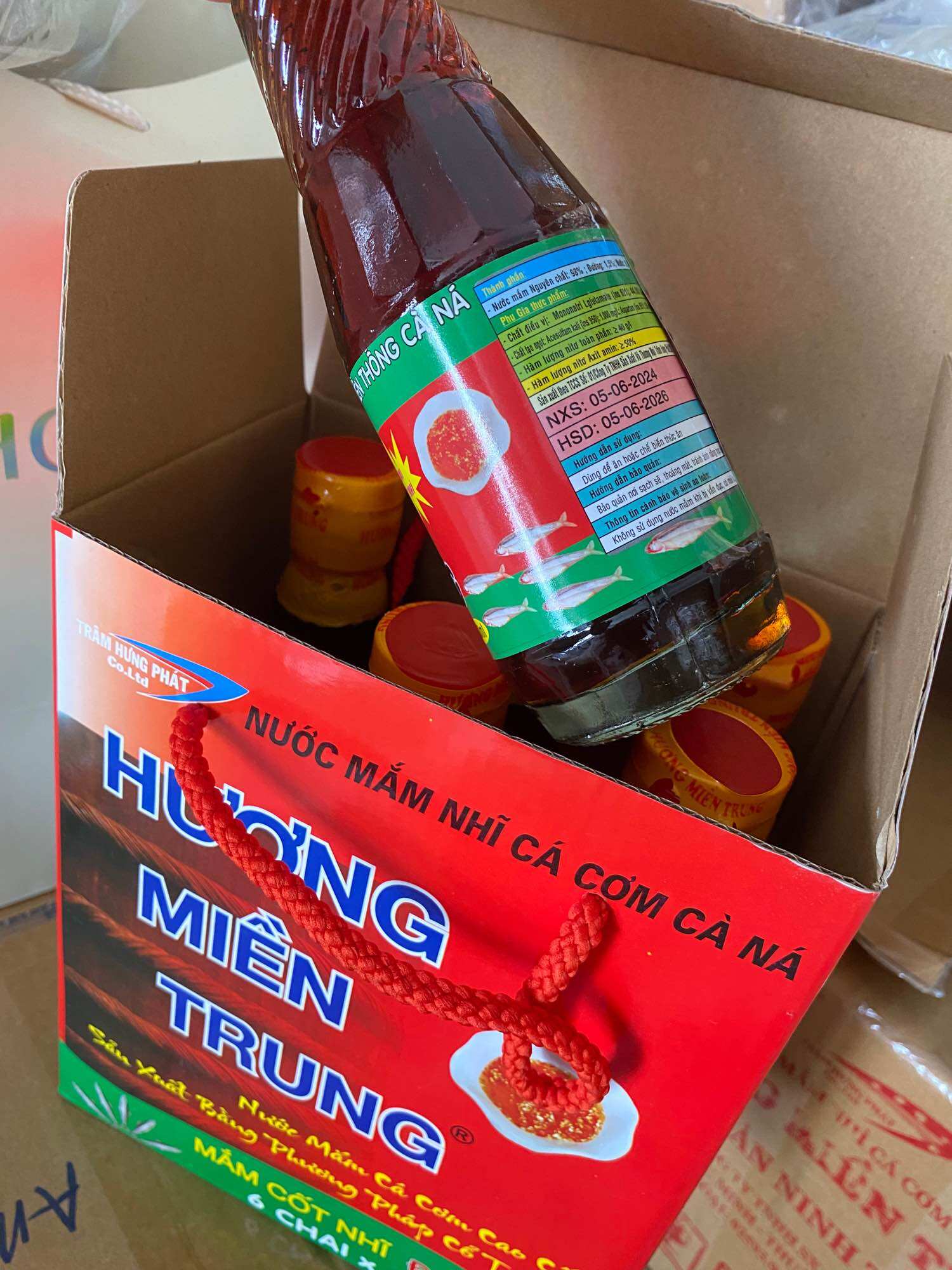 Nước mắm cá cơm Cà Ná đặc biệt 40 đạm (hộp 6 chai thủy tinh 240ml)