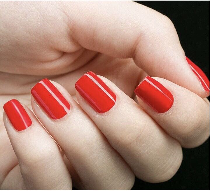 Hộp 24 móng tay màu đỏ tươi kèm keo dán