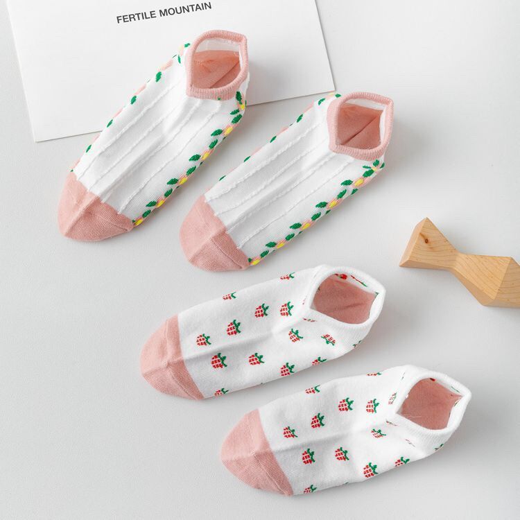 [HCM]Set 5 đôi vớ Hồng dâu xinh yêu