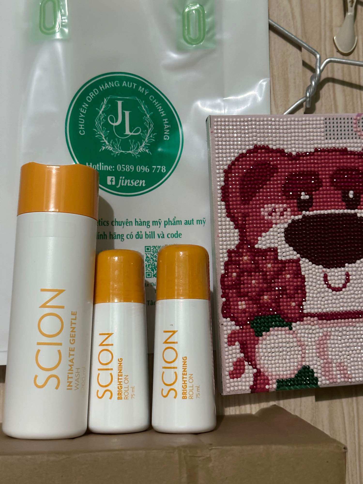 combo Dung dịch vệ sinh phụ nữ + lăn  NU SKIN date 2026