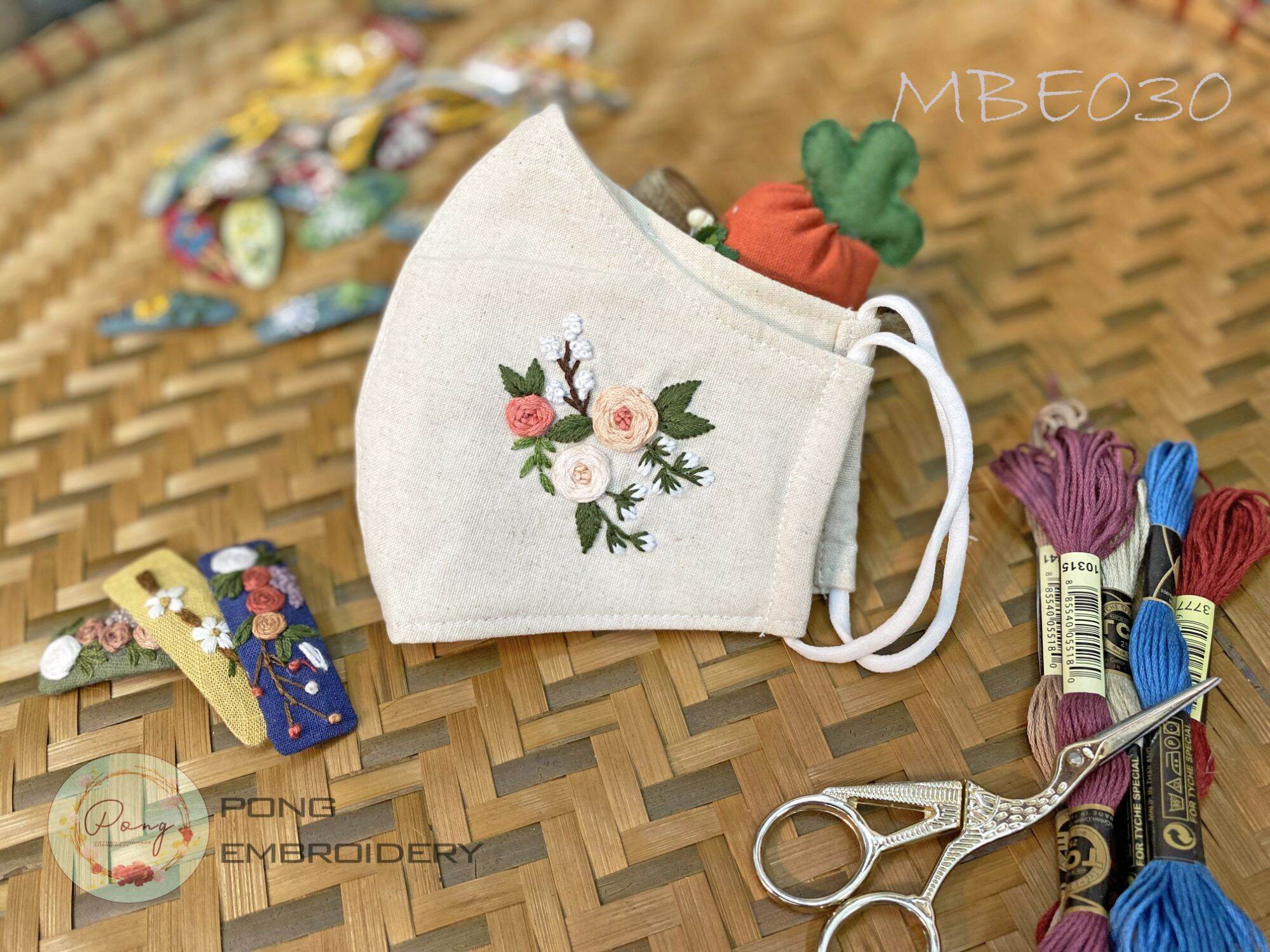 Khẩu Trang Vải Thêu Tay Thủ Công 3 Lớp Kháng Khuẩn - Pong Embroidery