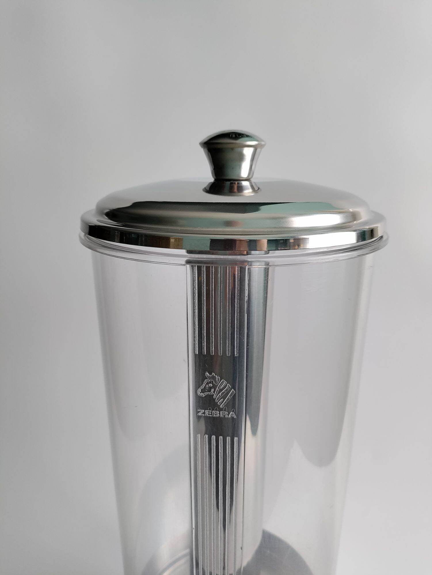 BÌNH ĐỰNG NƯỚC TRÁI CÂY HÀNG CAO CẤP ZEBRA 112060 (7lít)